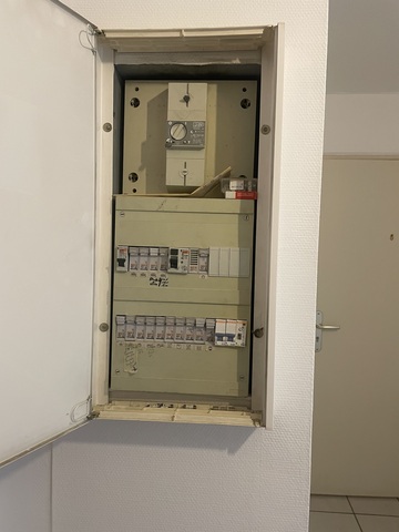 Mise aux normes électrique et création d'un compteur EDF indépendant à Toulouse